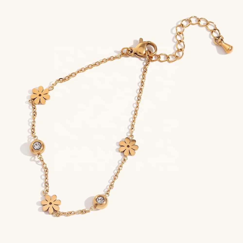 Solene Daisy Bracelet