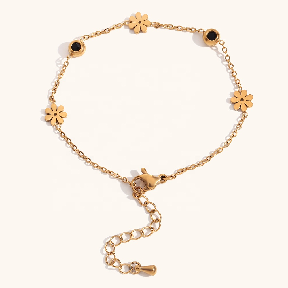 Solene Daisy Bracelet